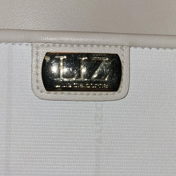 Liz Claiborne - Picture 2 of 4